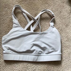 white lululemon sports bra